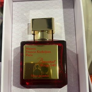 Maison Francis Kurkdjian Paris baccarat rouge 540 perfume